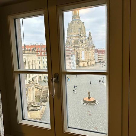 Exklusives Apartment Mit Einmaligem Blick Zur Frauenkirche - Parkplatz Kostenfrei Dresden Eksteriør billede